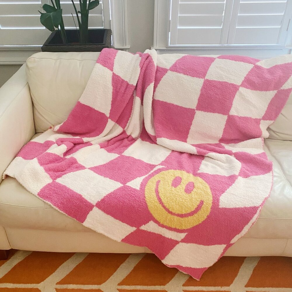 Wavy Check Butter Soft Throw Blanket Pink